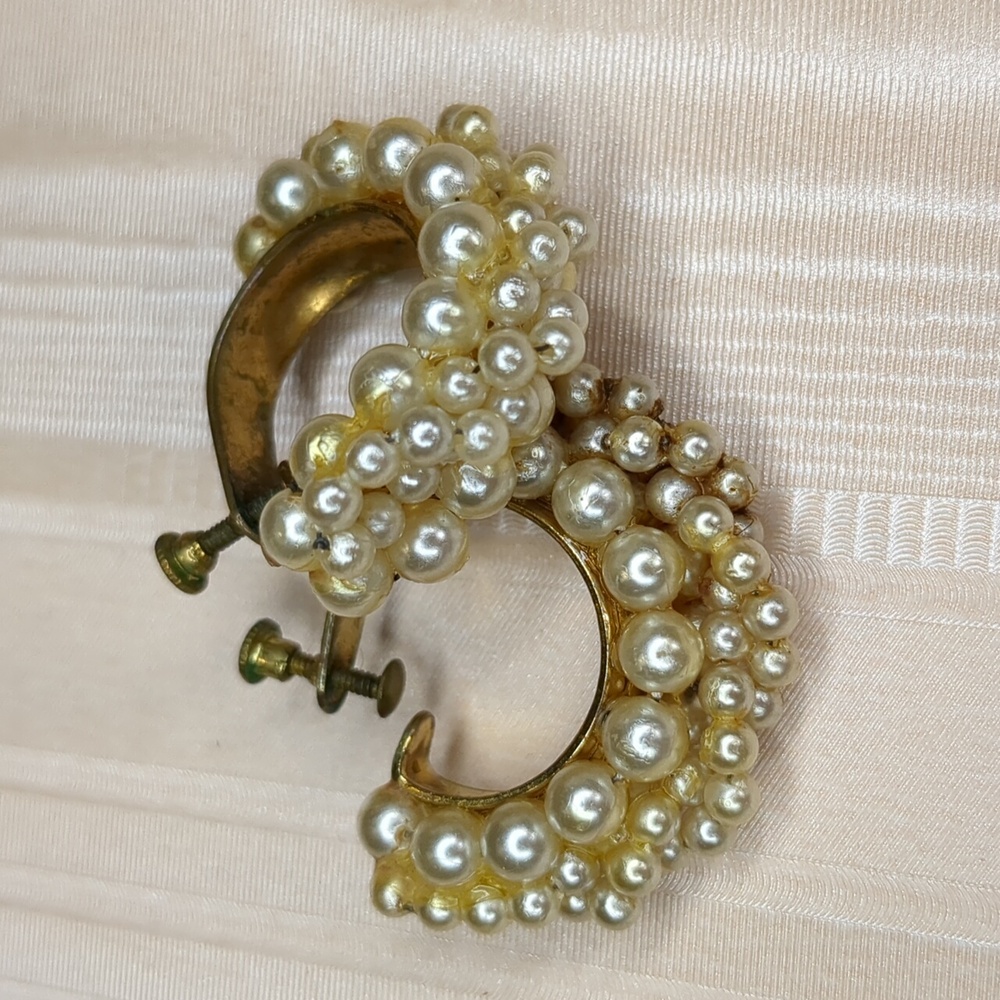 Vintage Art Deco Faux Pearl Hoop Earrings Screw-back Cluster Beaded Wedding